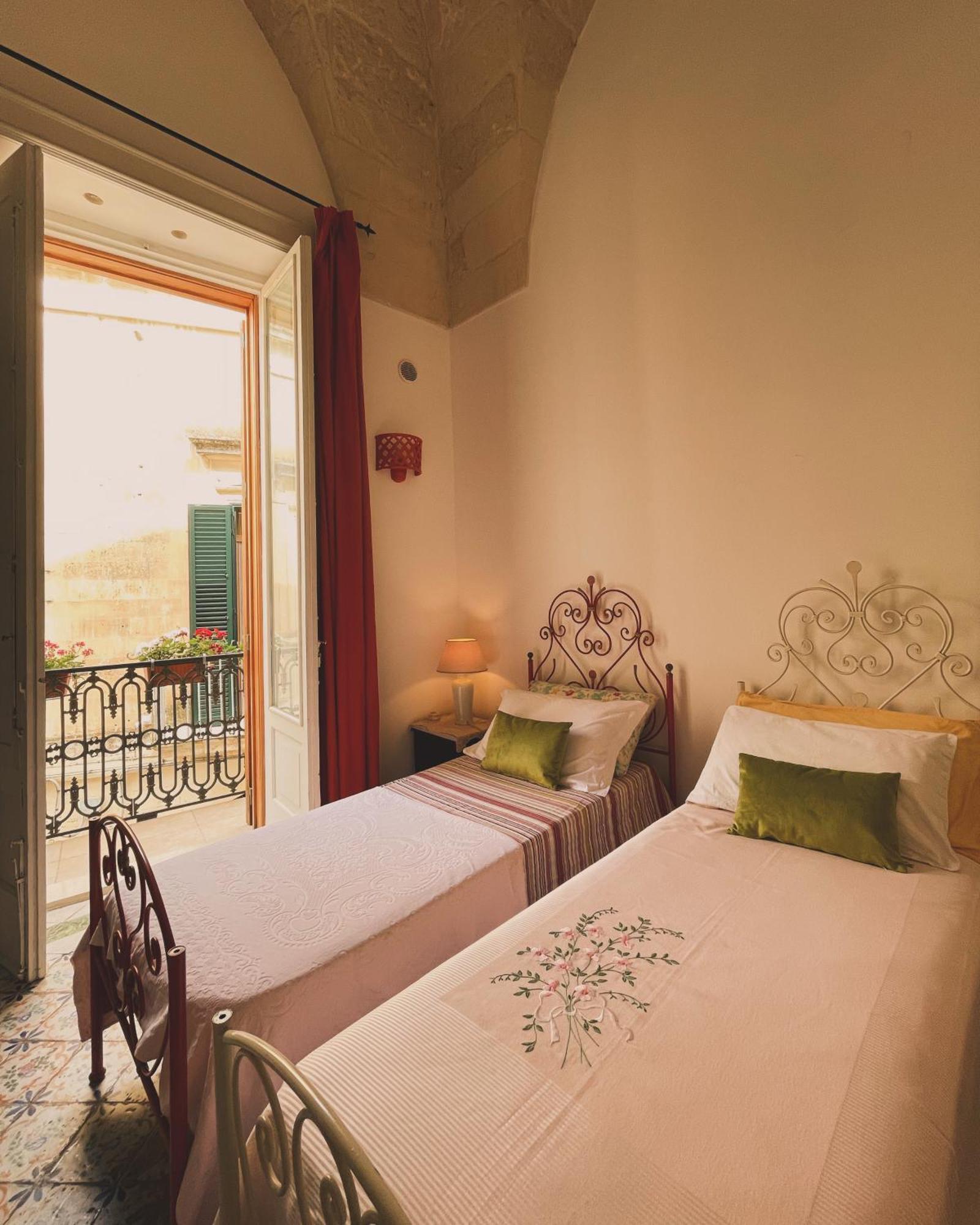 Antica Dimora Dei Nonni Bed & Breakfast Lecce Exterior foto